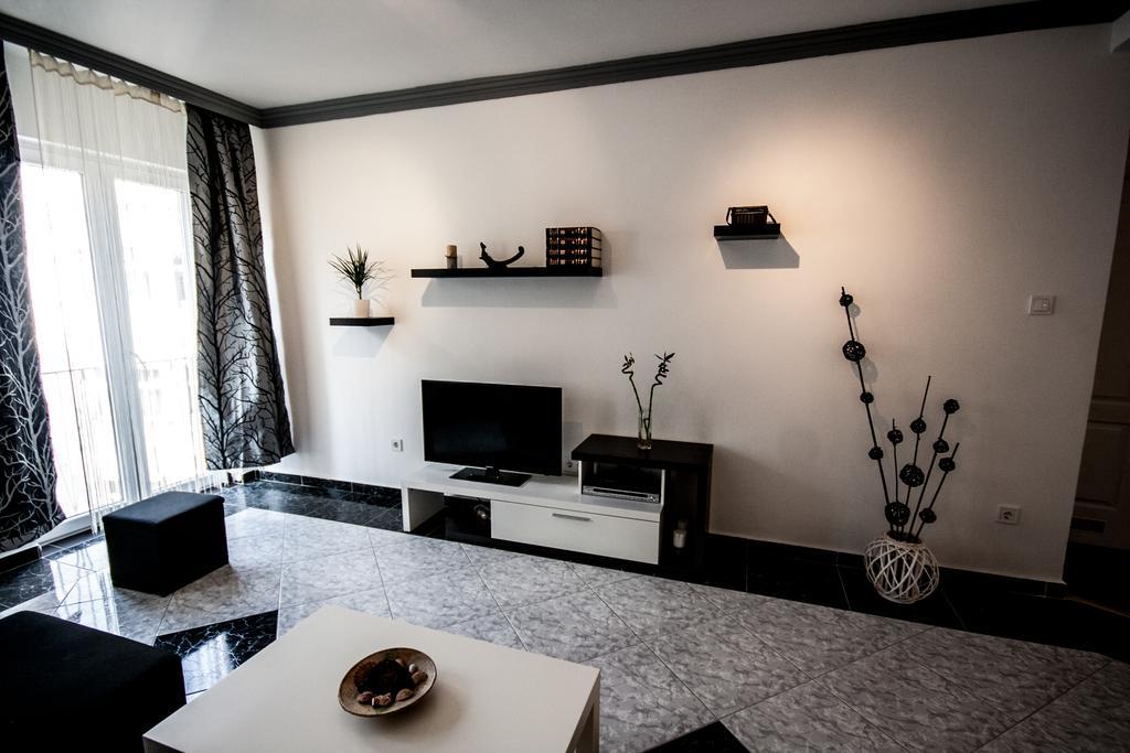 Deak Design Apartment Будапеща Екстериор снимка