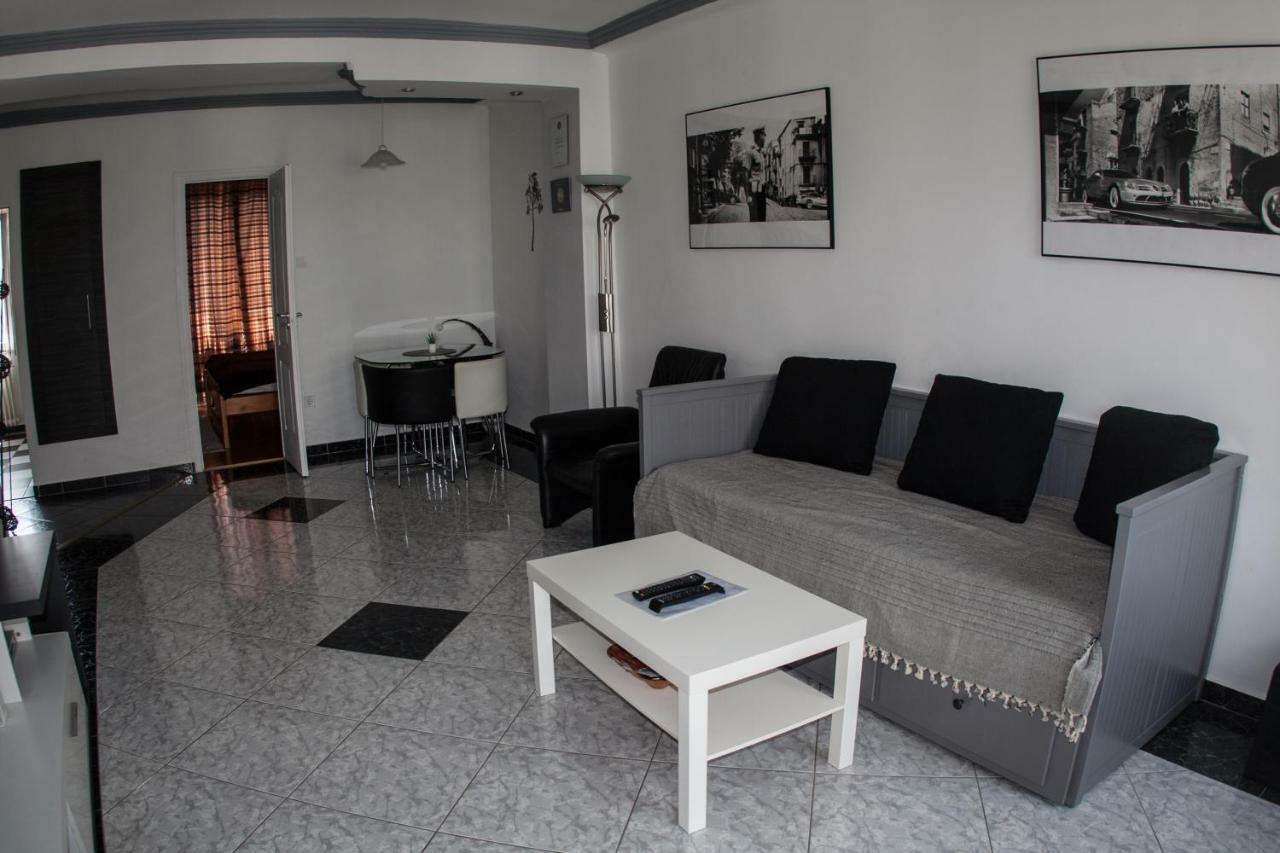 Deak Design Apartment Будапеща Екстериор снимка